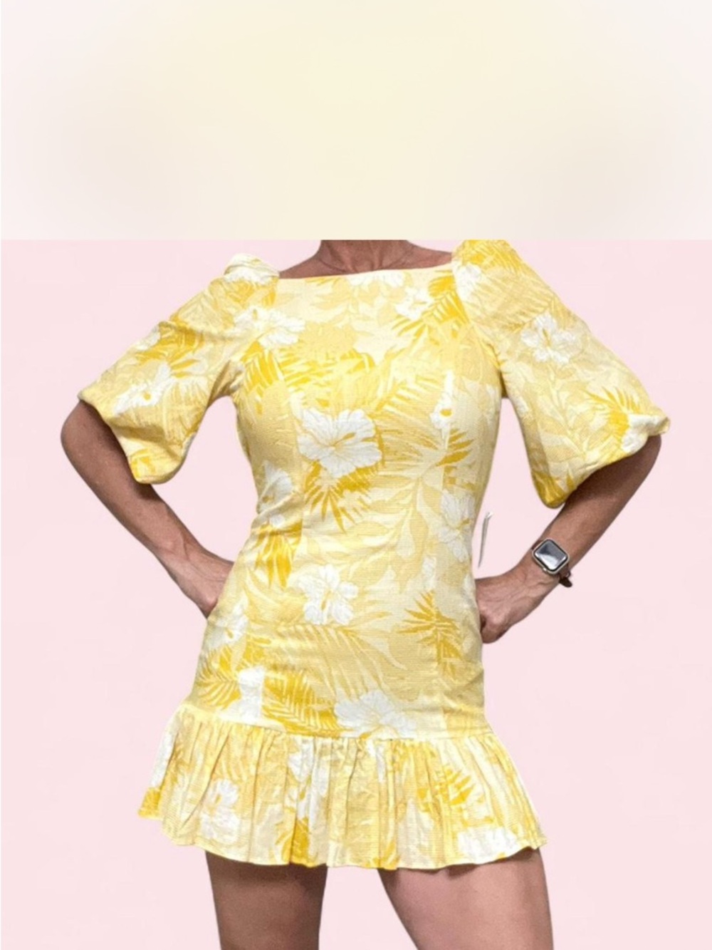 Source Unknown Yellow and White Floral Backless Dress